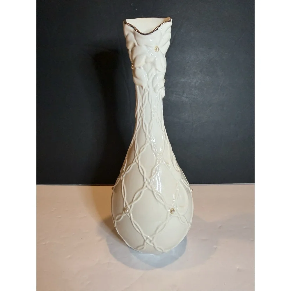 Lenox Cherish Bud Vase Ivory Porcelain Pearl Gold Trim Floral 8